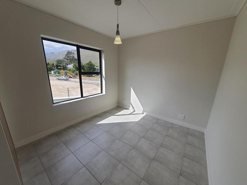 To Let 1 Bedroom Property for Rent in Gordons Bay Western Cape